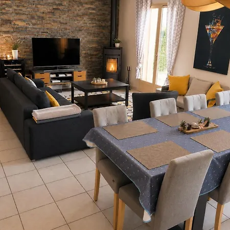 Сasa de vacaciones Le Clos Du - Maison Avec Piscine *